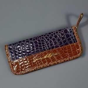 Samantha Brown Faux Crocodile Embossed Passport Travel Wallet Organizer Blue EUC